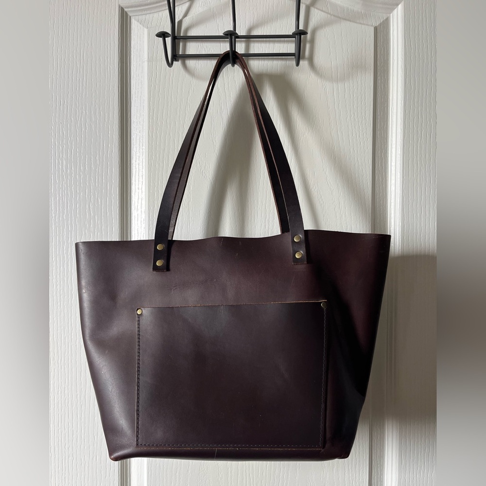 Portland Leather Large Classic Tote in Grizzly